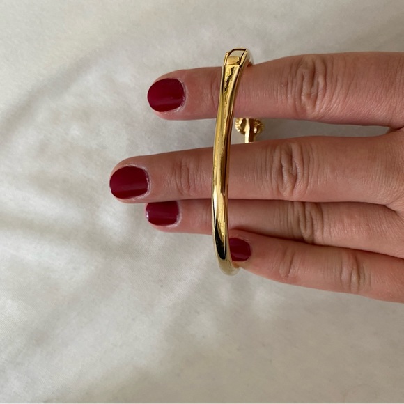 KATE SPADE INFINITY AND BEYOND KNOT CRYSTAL BANGLE IN GOLD - Picture 12 of 12